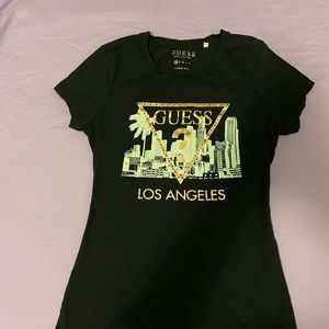 I am selling a guess shirt in the size xs.